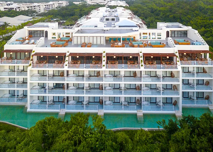 Resort Ocean Riviera Paradise