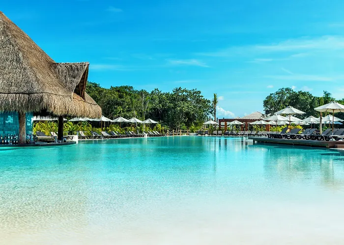 Resort Ocean Riviera Paradise